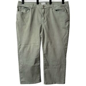 Lane Bryant Mid Rise Straight Crop Signature Fit Flex Magic Waistband Light Sage